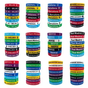 Preiswert Fußballspiel-Silikon-Armband Fußballparty-Gummi-Armband Aktivitäts-Souvenir mit individualisierbarem Logo