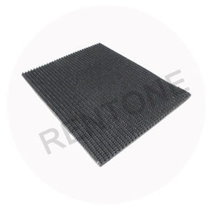 Özelleştirilmiş siyah kayak antiskid nr/nbr ep150 ep200 ep1200 kauçuk kavrama yüz/kaplamalı kumaş kaba üst konveyör bant - Product Image 1