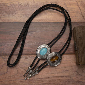 قلادة فيروزية مع سلسلة طويلة من الجلد الصناعي المجدول، ربطة عنق بولو عصرية للرجال والنساء، مطلية بالذهب على شكل/نمط أرقام - Product Image 6