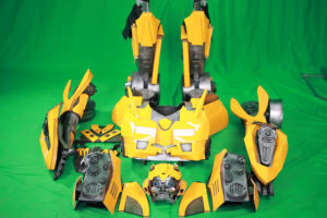 Costume de <span class=keywords><strong>robot</strong></span> transformateur réaliste Cosplay personnalisé pour adultes Costume de bourdon - Product Image 5