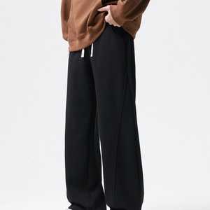 Pantalon de survêtement mi-long décontracté pour homme, coupe droite, ample, en coton 80% et polyester 20%, épais, écologique, personnalisable, marque privée, vente en gros - Product Image 2