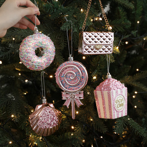 Adorno Navideño Colgante de Plástico Rosa con Dibujos Animados y Purpurina al por Mayor para Decoración de Árboles de Navidad y Ventanas - Product Image 4