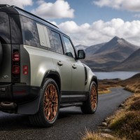 Jante en alliage d'aluminium forgé 2 pièces à rayons en Y, finition cuivre satiné noir brillant, concave profond, logo personnalisé, jante de voiture 5x114.3 pour