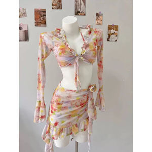 Nuevo Bikini Rojo al por Mayor 2025, Traje de Baño de 4 Piezas con Mangas Largas, Estilo Vacacional, Espalda Descubierta con Volantes de Malla, Ropa de Playa Sexy para Mujer - Product Image 3