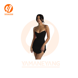 Robe de soirée moulante asymétrique noire tendance à fines bretelles et décolleté cœur, froncée, pour femme - Modèle 3037 - Product Image 4