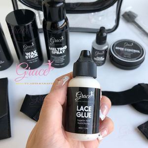 Kit d'installation de perruque en dentelle noire avec sac de voyage, comprenant des outils capillaires de marque privée, un dissolvant de colle pour dentelle, un bâton de <span class=keywords><strong>cire</strong></span>, une mousse pour cheveux bouclés et un spray fondant - Product Image 2