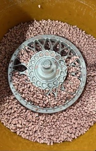 Vibrateur de jantes de qualité industrielle facile à utiliser, machine de polissage de roues personnalisable avec contrôle de mouvement cinétique 3D de précision - Product Image 4