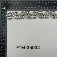 Bordure de luxe en strass argentés, applique florale perlée pour robe de mariée, robes de soirée pour femmes et décoration de masques