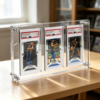 Support de Présentation Magnétique de Bureau en Acrylique Transparent à 3 Emplacements pour Cartes de Collection Gradées, Idéal pour les Collectionneurs de Cartes Sportives et TCG, Présentoir de Détail