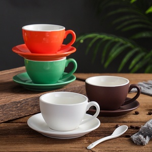 Ensemble de soucoupe pour tasse à café expresso en <span class=keywords><strong>porcelaine</strong></span> <span class=keywords><strong>italienne</strong></span> et céramique tasse à latte à paroi épaisse émaillée de différentes tailles tasses à thé soucoupes - Product Image 3