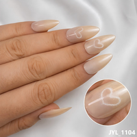 Faux ongles magnétiques à presser en gros, forme cœur œil de chat, pour carnations foncées, étiquette privée