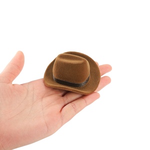 Boîte à bijoux en velours romantique et élégante, ornée de dentelle, avec des accents de perles - Product Image 5