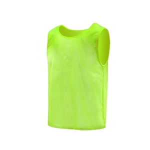 Maillots d'entraînement de football KWO professionnels personnalisables avec logo, pour adultes et enfants, bleus et rouges, réversibles, double face, gilets d'entraînement, tenues de sport, dossards de football - Product Image 1