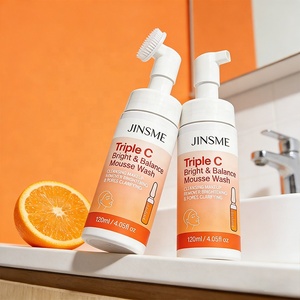 Crème Nettoyante Hydratante Antioxydante en Gros à la Vitamine C et au Niacinamide 120ml Nettoyage en Profondeur pour Tous Types de Peau - Product Image 3