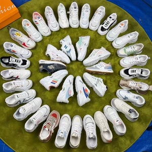 Chaussures décontractées en stock, vente en gros, prix bas, chaussures de mode, chaussures d'occasion diverses - Product Image 1