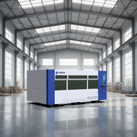 Découpeuse laser à fibre CNC de petite taille, refroidissement par eau, commande Cypcut, servomoteur Yaskawa, HIWIN pour la découpe de tôles métalliques de haute précision