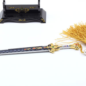 Modello di Arma Bianca Interamente in Metallo da Collezione Ispirato a Giochi e Anime, Ornamento per la Casa, Decorazione Artigianale, Giocattoli per Ragazzi - Product Image 6