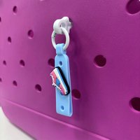 2025 nouveau sac de plage décoratif accessoire porte-clés avec bricolage chaussures breloques en gros accessoires de plage décoratifs