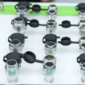 ปลั๊กไฟฟ้า SCHNEPP 10A 230V 1 ช่อง ฟอสฟอรัสคอปเปอร์ สำหรับใช้งานในอุตสาหกรรม - Product Image 2