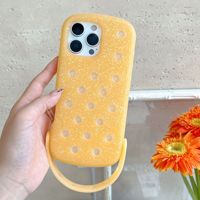 Nouvelle coque de téléphone en silicone souple DIY avec cordon court et breloque creuse pour iPhone 16 Pro Max
