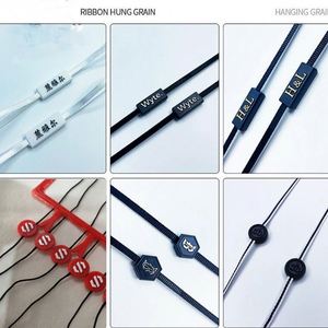 Etiqueta colgante de poliéster con cordón y resina epoxi para sellar etiquetas de papel, en oferta. - Product Image 1