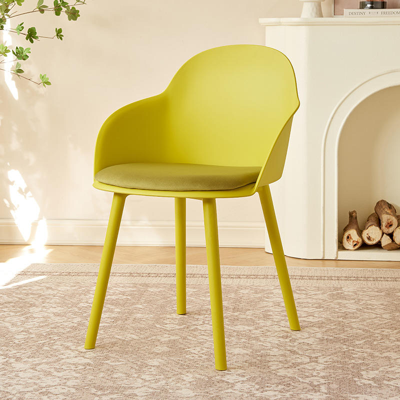 สีเหลืองสดใส