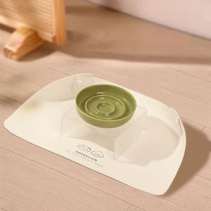 Tapete de Cuero PU Impermeable y Resistente al Aceite para Mascotas, Antideslizante, de Grado Alimenticio, Fácil de Limpiar, para Perros y Gatos - Product Image 1