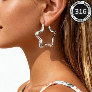 Best-sellers européens et américains, boucles d'oreilles étoiles haut de gamme, boucles d'oreilles clous en acier inoxydable, élégantes et polyvalentes, tendance et - Product Image 2