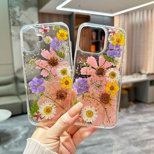 Encantadora Funda de Teléfono <span class=keywords><strong>con</strong></span> Flores Secas Hechas a Mano para iPhone 17 Pro Max 17 Air 16 15, Carcasa Transparente Brillante de TPU Suave, Regalo para Mujer - Product Image 3