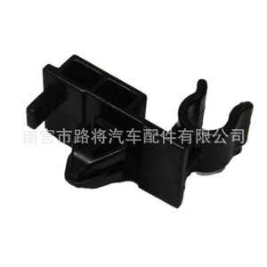 Clip de Soporte para Varilla de Capó 8973013560 para Camionetas Isuzu Great Wall Jiangling, Calidad Original de Acero - Product Image 4