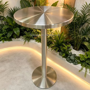 Tavolo Alto Moderno in Acciaio Inox Spazzolato con Texture Radiale, Base Alta per Bistrot, Caffè, Ristoranti e Hotel, Arredamento Commerciale - Product Image 2
