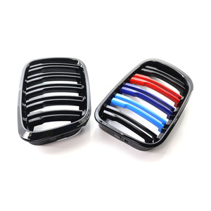 Parrilla delantera BMW E46 en negro brillante estilo M, plástico ABS para actualización o reequipamiento. - Product Image 1