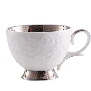 레벨 1 공장 도매 세라믹 커피 컵 세트 유럽 뼈 중국 차 세트 커피 컵 접시 이벤트 선물 사용자 정의 로고