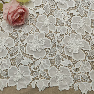 Tissu de dentelle douce en polyester floral 3D brodé de dentelle française pour la décoration de robes de soirée de mariage - Product Image 2