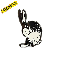 Leon Cadeau en métal Épingle en métal émaillée en gros Fabricant d'épingles en émail personnalisées Anime en vrac Épinglette en émail dur avec logo