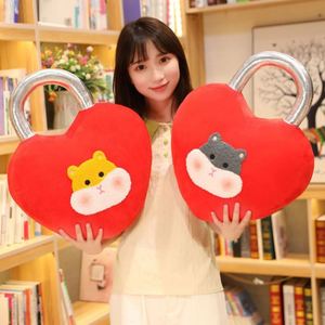 Sáng Tạo Vui Mềm Hamster Mô Hình Nhồi Bông Trái Tim Màu Đỏ Khóa Keychain Đồ Chơi & Sang Trọng Gối Valentine Quà Tặng - Product Image 4