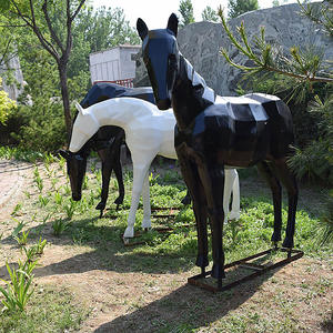 Statue de <span class=keywords><strong>cheval</strong></span> en fibre de verre debout à vendre - Product Image 2