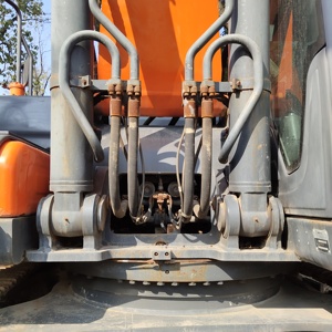 Excavateur sur chenilles Doosan DX530LC-5 d'occasion à prix réduit de 53 tonnes de grandes machines de terrassement à vendre - Product Image 2