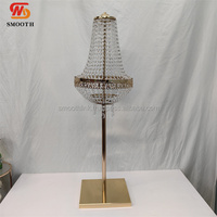 Lampe de table LED en cristal, style lustre, à piles, pour centre de table de mariage et décoration d'événements