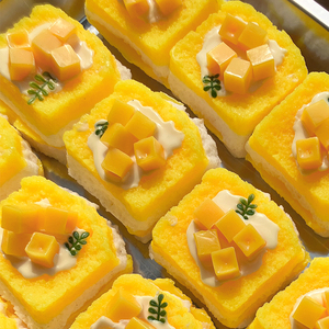 Juguete Blandito de TPR con Forma de Tostada de Mango Realista, Regalo Antiestrés para Niños y Adultos, para un Momento de Relajación, Tostada de Mango para Apretar - Product Image 1