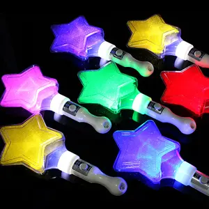 Светящиеся палочки со звездами, светящиеся в темноте с 3 режимами вспышки для Хэллоуина, рождественской вечеринки, свадебные аксессуары