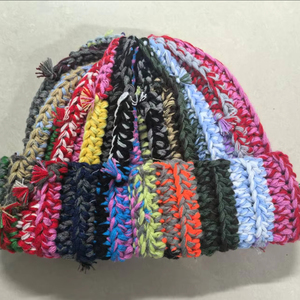 Topi Beanie rajut buatan tangan, topi Beanie Logo kustom akrilik murni hangat dan nyaman untuk perjalanan - Product Image 4