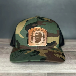 Gorra de camionero clásica de 6 paneles con bordado personalizado de malla de camuflaje, gorra de camionero original 112P, hecha en Vietnam - Product Image 6