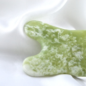 Rodillo de Jade Natural para la cara, Gua Sha, piedra Natural, masajeador de cuello corporal, acupuntura, cuidado de los ojos, Spa, herramientas de masaje, masaje, levantamiento de rostros - Product Image 4