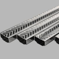 Accessoires de fenêtre profilé d'angle en plastique Joint spécialisé Production raccords en verre isolant en aluminium boîte en Carton moderne