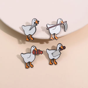 Lucu bebek angsa Enamel pin kartun bersertifikat Silly Goose hewan bros kerah ransel lencana hadiah perhiasan untuk anak-anak teman - Product Image 2
