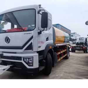 Camión Cisterna de Agua 6x4 en Venta, Camión Cisterna de Agua 4x2 de 12,000 Litros, Camión Cisterna con Tanque de Agua, Transmisión Manual Diésel, Camión Cisterna para Limpieza de Carreteras - Product Image 3