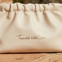 Nouvelle Trousse de Maquillage Pliable en PU Imperméable Personnalisable avec Logo, Sac de Voyage Mignon pour le Shopping, Mini Trousse Cosmétique Pliante en Forme de Lettre, Vente en Gros