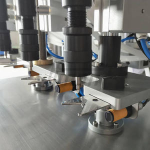 เครื่องบรรจุน้ำหอมแบบ 4 หัว ระบบอัตโนมัติ ใช้ไฟฟ้า พร้อมปั๊ม 220V รับประกัน 1 ปี ใช้งานง่าย ความแม่นยำ 1% - Product Image 2