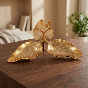 Plateau décoratif en aluminium plaqué or, élégance intemporelle, design moderne irrégulier, motif abstrait, art mural, artisanat métallique - Product Image 3